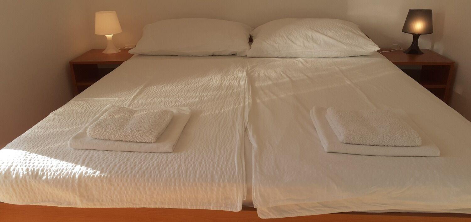 Apartments Dobri - 500M From Beach Нин Екстериор снимка