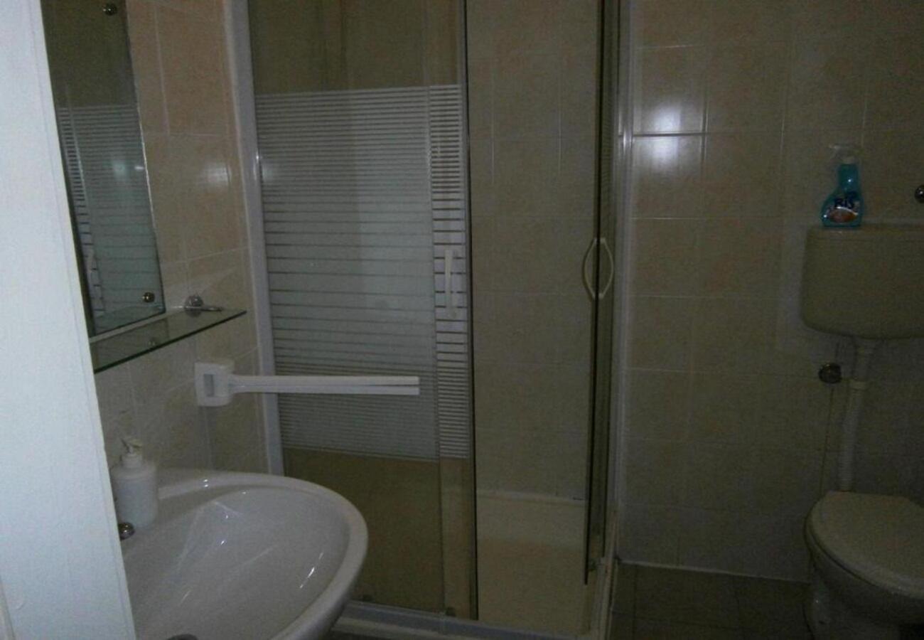 Apartments Dobri - 500M From Beach Нин Екстериор снимка