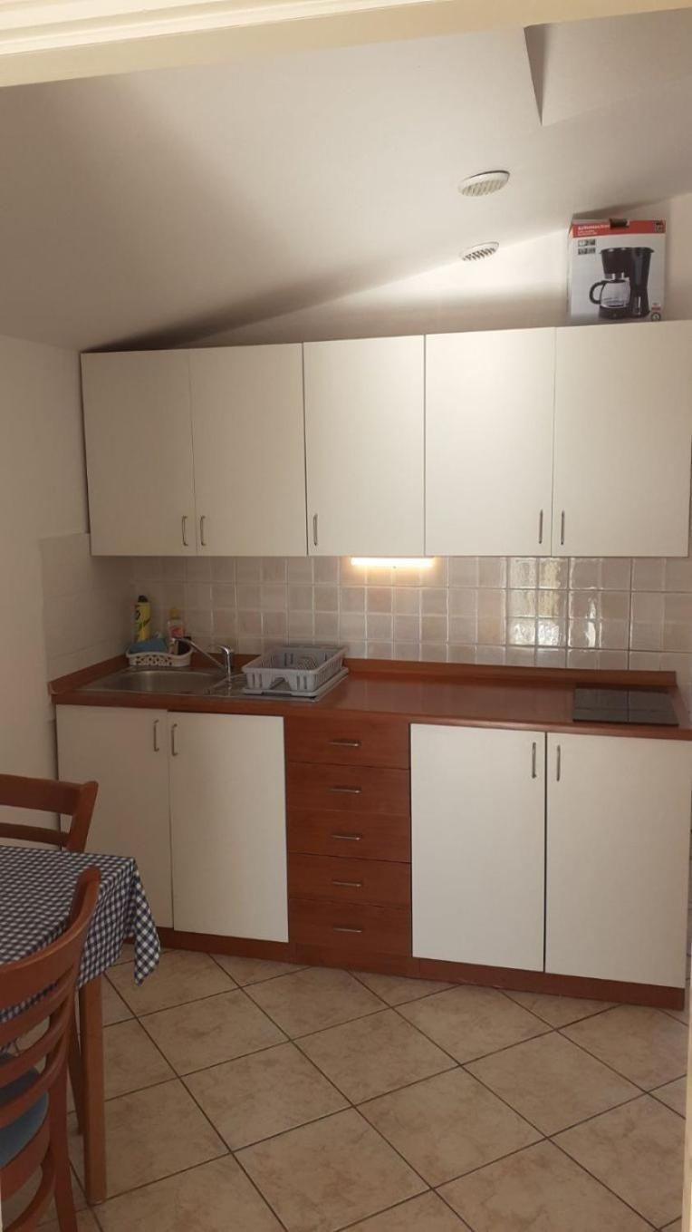 Apartments Dobri - 500M From Beach Нин Екстериор снимка