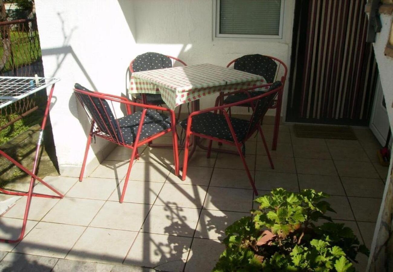 Apartments Dobri - 500M From Beach Нин Екстериор снимка