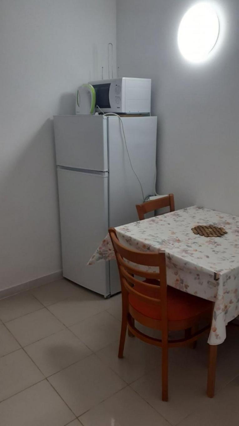 Apartments Dobri - 500M From Beach Нин Екстериор снимка