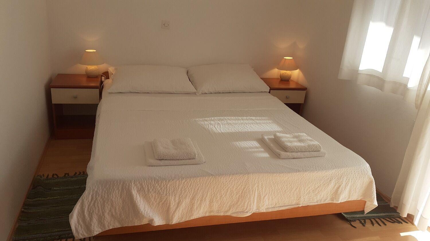 Apartments Dobri - 500M From Beach Нин Екстериор снимка